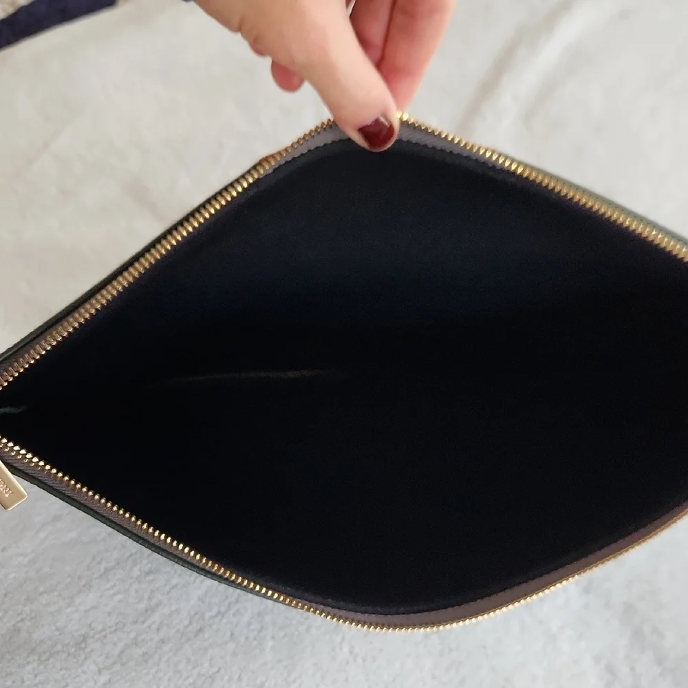 Green and Tan Laptop/Tablet Case